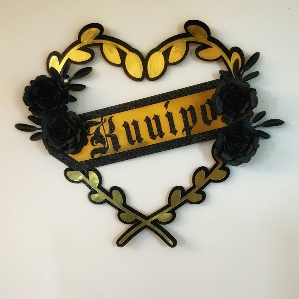 Island style statement wall hanging